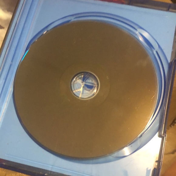 PS4 Batman game. Slightly used, come smoke free home - Picture 3 of 3